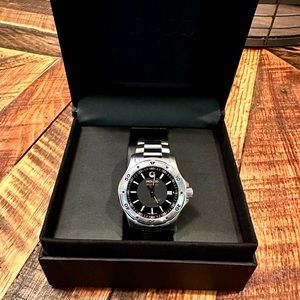 Movado Series 800 Quartz Black Dial Men’s Watch